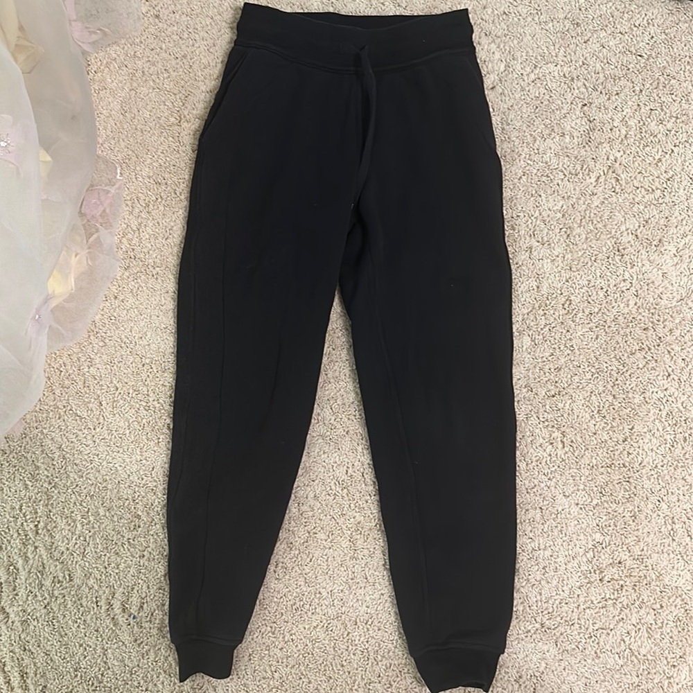 lululemon black scuba joggers high rise size 4